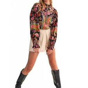 NEW &MERCI floral border print top in black